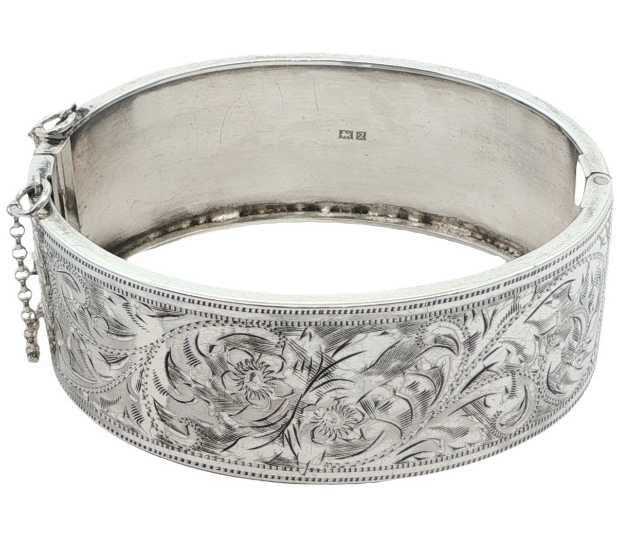 Walker & Hall 1958 Silver Half Engraved Bangle