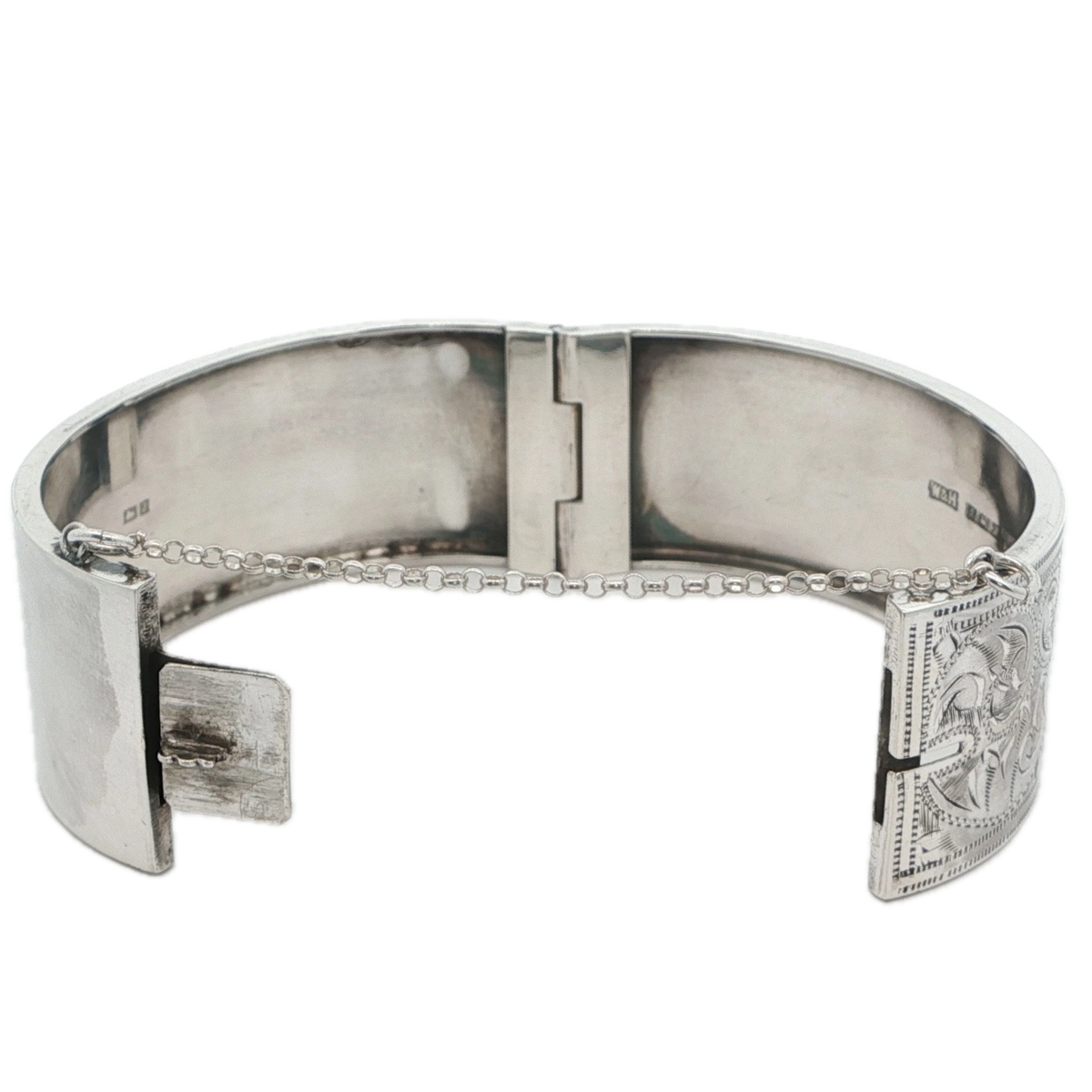 Walker & Hall 1958 Silver Half Engraved Bangle